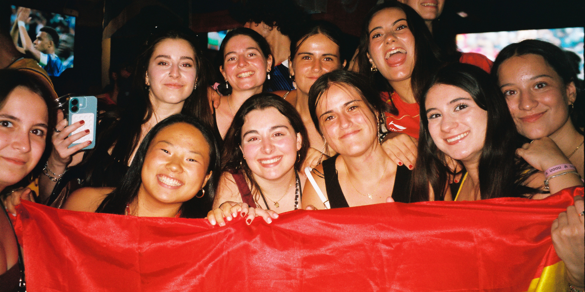 fans of spanish football at famous three kings west kensington